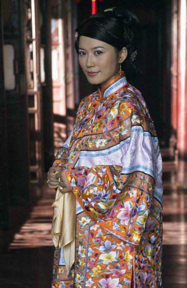 风吹云动星不动银杏