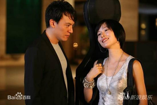 蓝色矢车菊桑朵