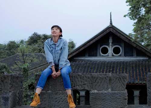 回到被爱的每一天艾伶