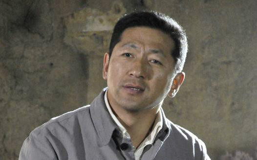 传奇英雄冯四宝