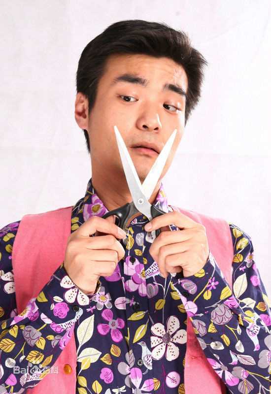 爱情魔发师潘庆