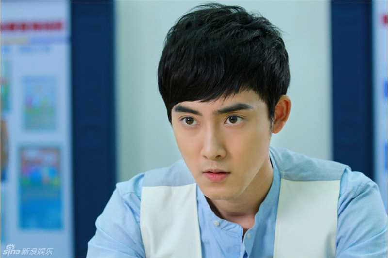 花非花雾非雾齐飞