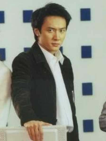 第一种危机童刚