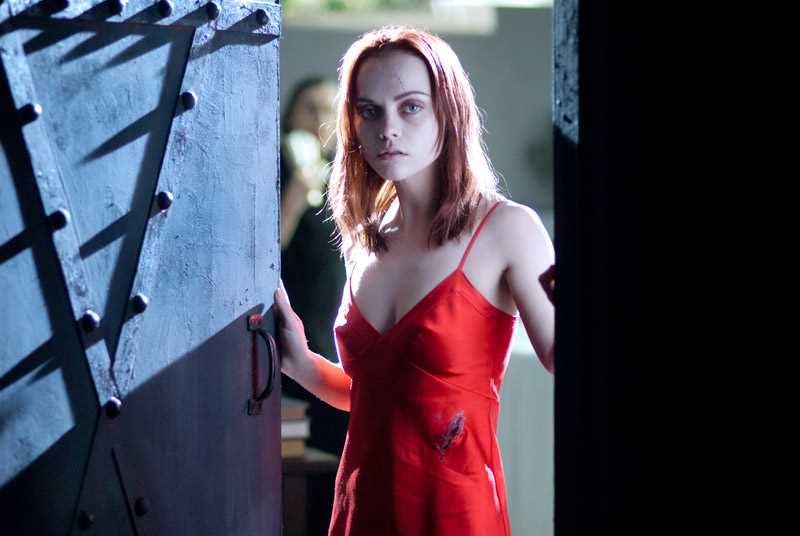 身后事安娜·泰勒