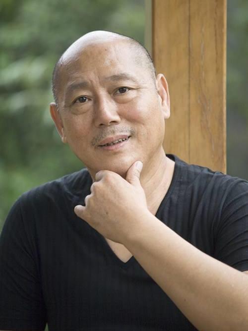 给点阳光就灿烂刘志中