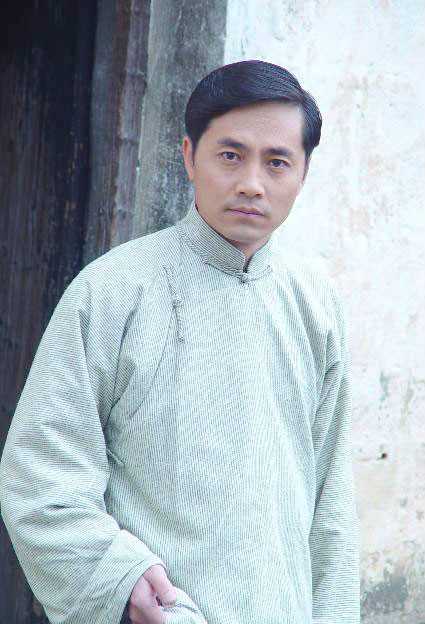 走出蓝水河欧阳岚