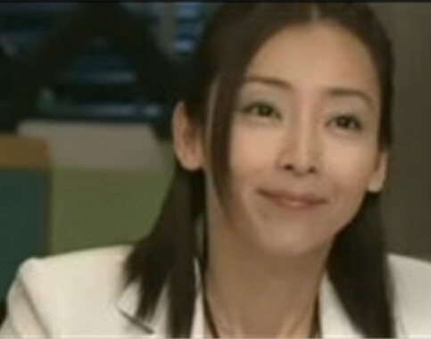 拐角的女人一条杏子