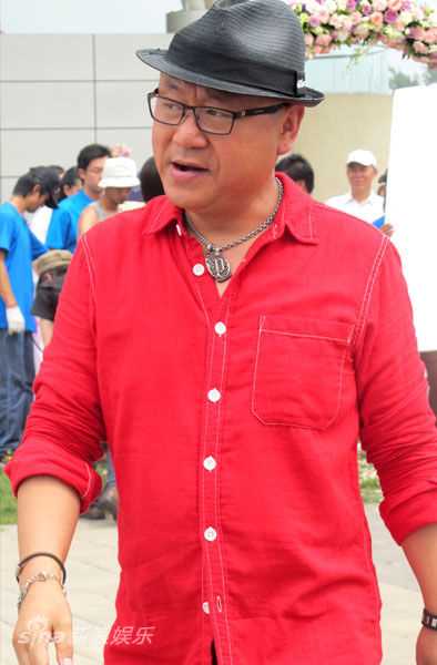 先结婚后恋爱滕飞