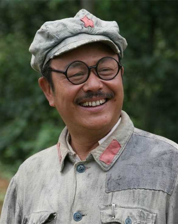 雄关漫道任弼时