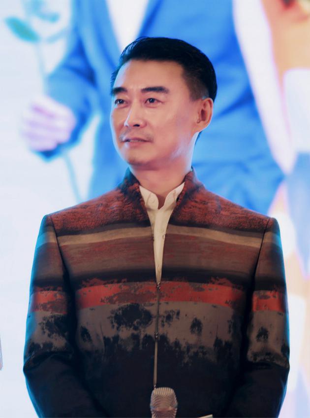 胡杨的夏天徐金宝