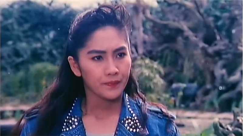 猎杀豪放女女警