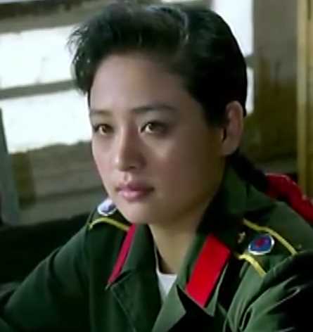 龙年警官钟小妹