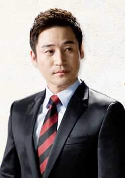 皇室家族严基道