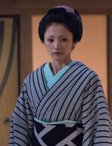 投靠女与出走男阿吟