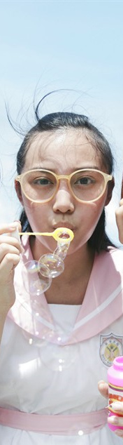 同班同学林婉静