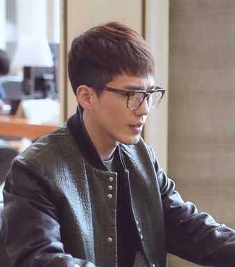 微微一笑很倾城曹光