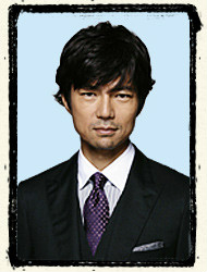 白色的光荣白鸟圭辅