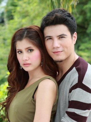 路边新娘柯林(Akrin)