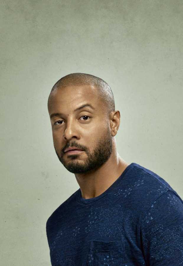 鲜血淋漓Dylan Bennett