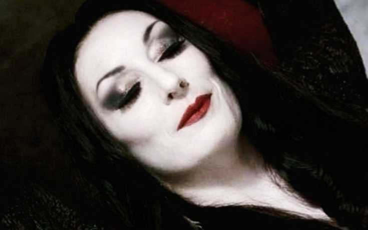 亚当斯一家第一季Morticia Addams