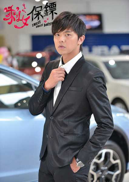 剩女保镖何仲祈