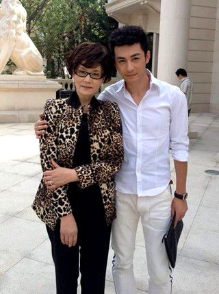 冬暖花会开英母