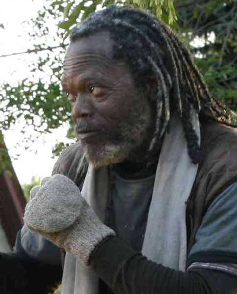 重整旗鼓鲍勃·萨特菲尔德