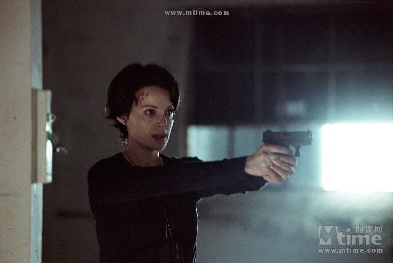 火线特攻凯伦·克洛利