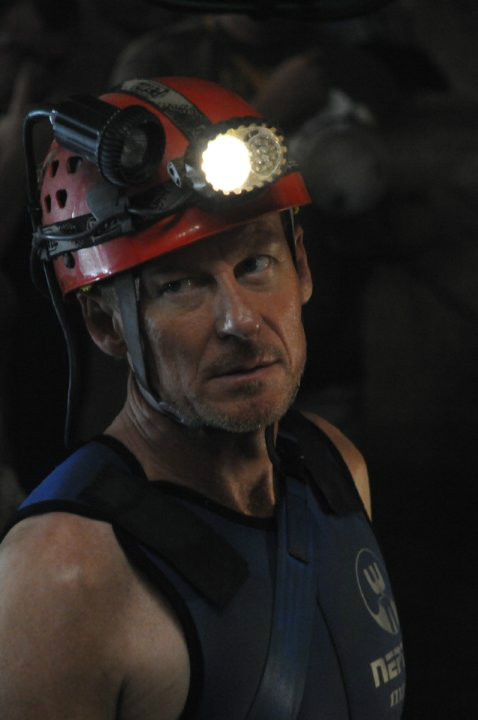 夺命深渊弗兰克