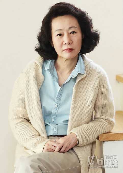 镜头背后尹茹贞