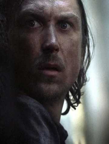 2016:夜之尽头汤姆