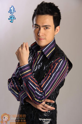 铠甲勇士拿瓦李子