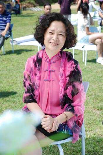 邻居也疯狂刘秀凤