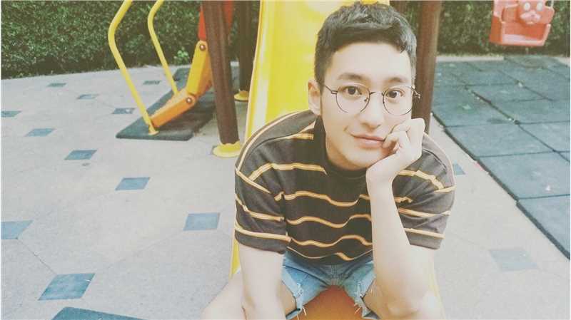 初见水晶湖叶云天