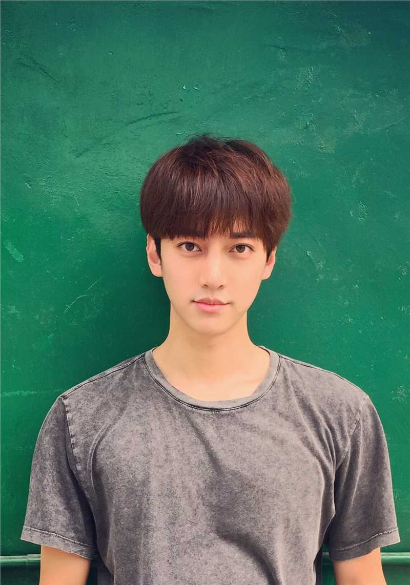 初见水晶湖邵佳明