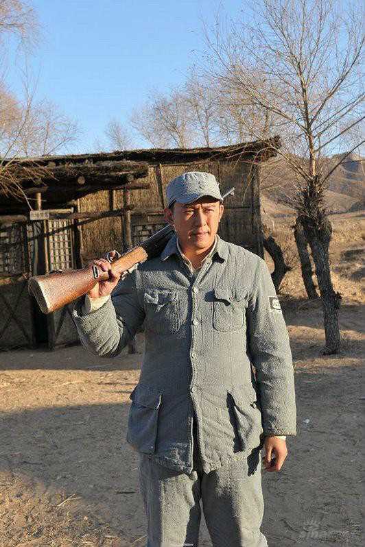 花篮的花儿香周云彪