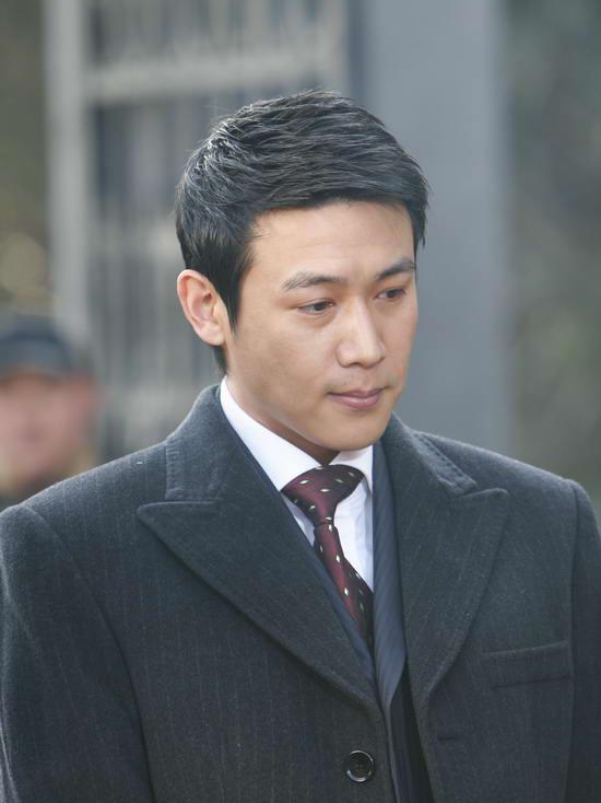 铁面歌女白一鸣