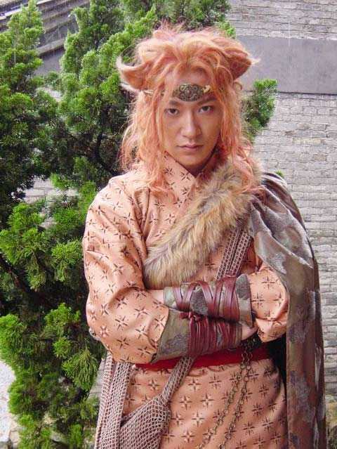 喜气洋洋猪八戒哮天犬