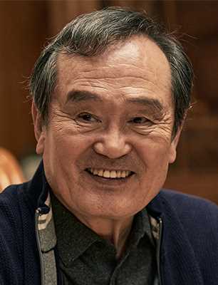 如蝶翩翩沈德出