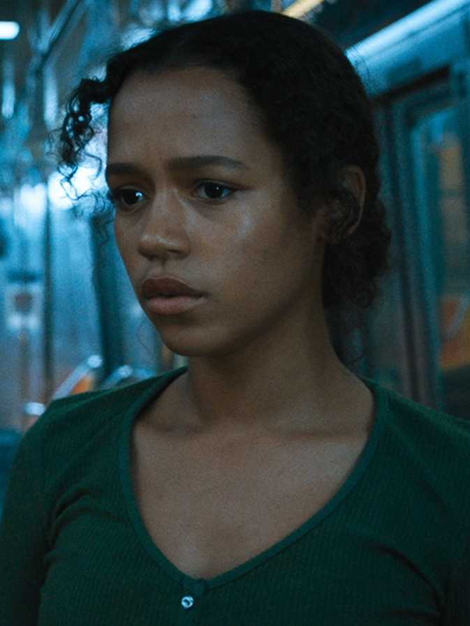 密弑逃生佐伊·戴维斯