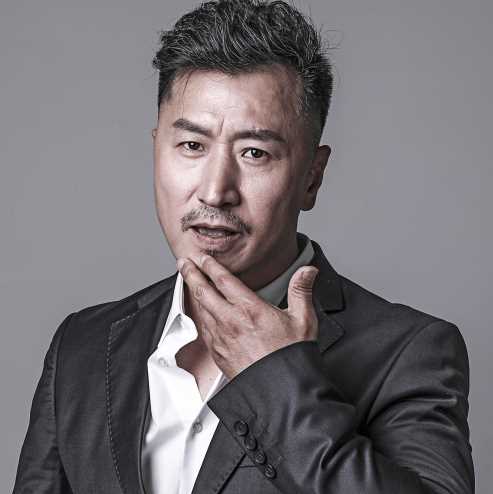 一件棉袄青年褚顺子