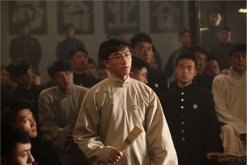 建党伟业刘仁静