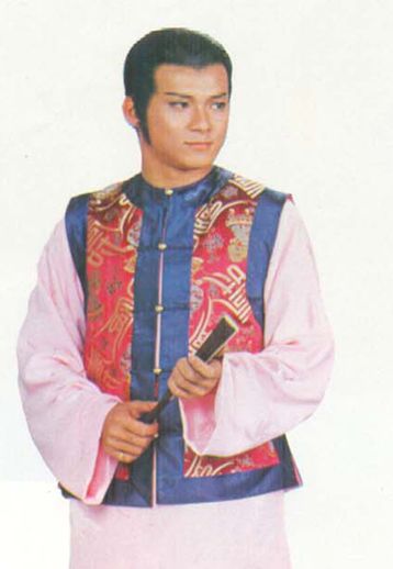 英雄出少年钱福寿/乾隆的扮演者是黄日华