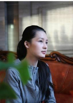 郭明义郭瑞雪(青年)