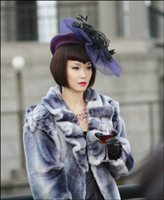 金大班任黛黛的扮演者是范文芳