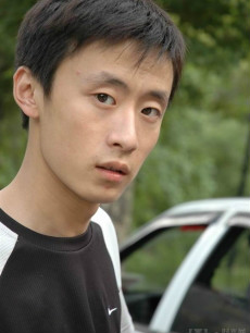 卡拉是条狗亮亮/Liang Liang