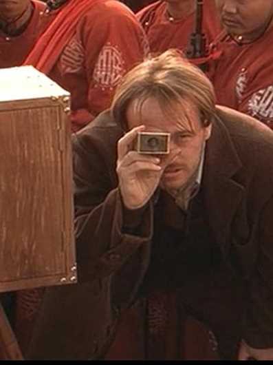 西洋镜雷门·沃利斯的扮演者是杰瑞德·哈里斯