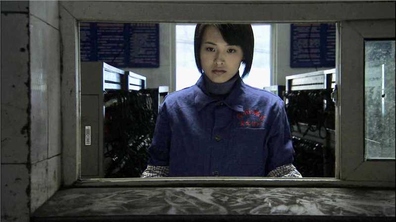 地下的天空丁井水的扮演者是郑罗茜