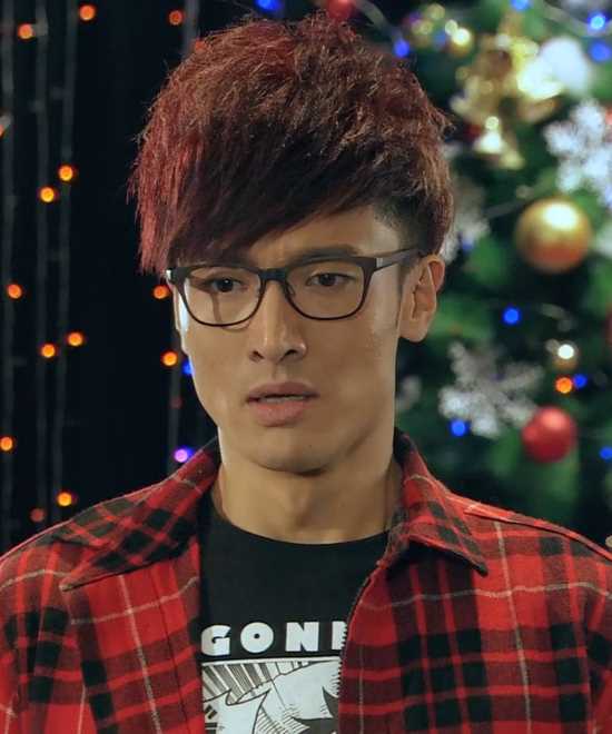 爱情公寓4关古神秘的扮演者是王传君