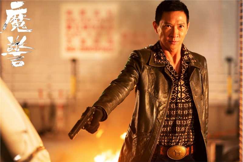 魔警韩江/防暴警察的扮演者是张家辉